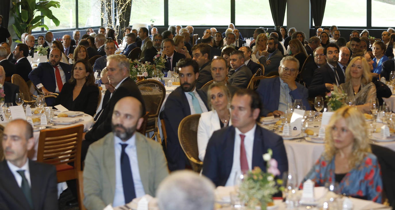 Fotos: Premio a «uno de los hombres buenos que tenemos en Gijón»