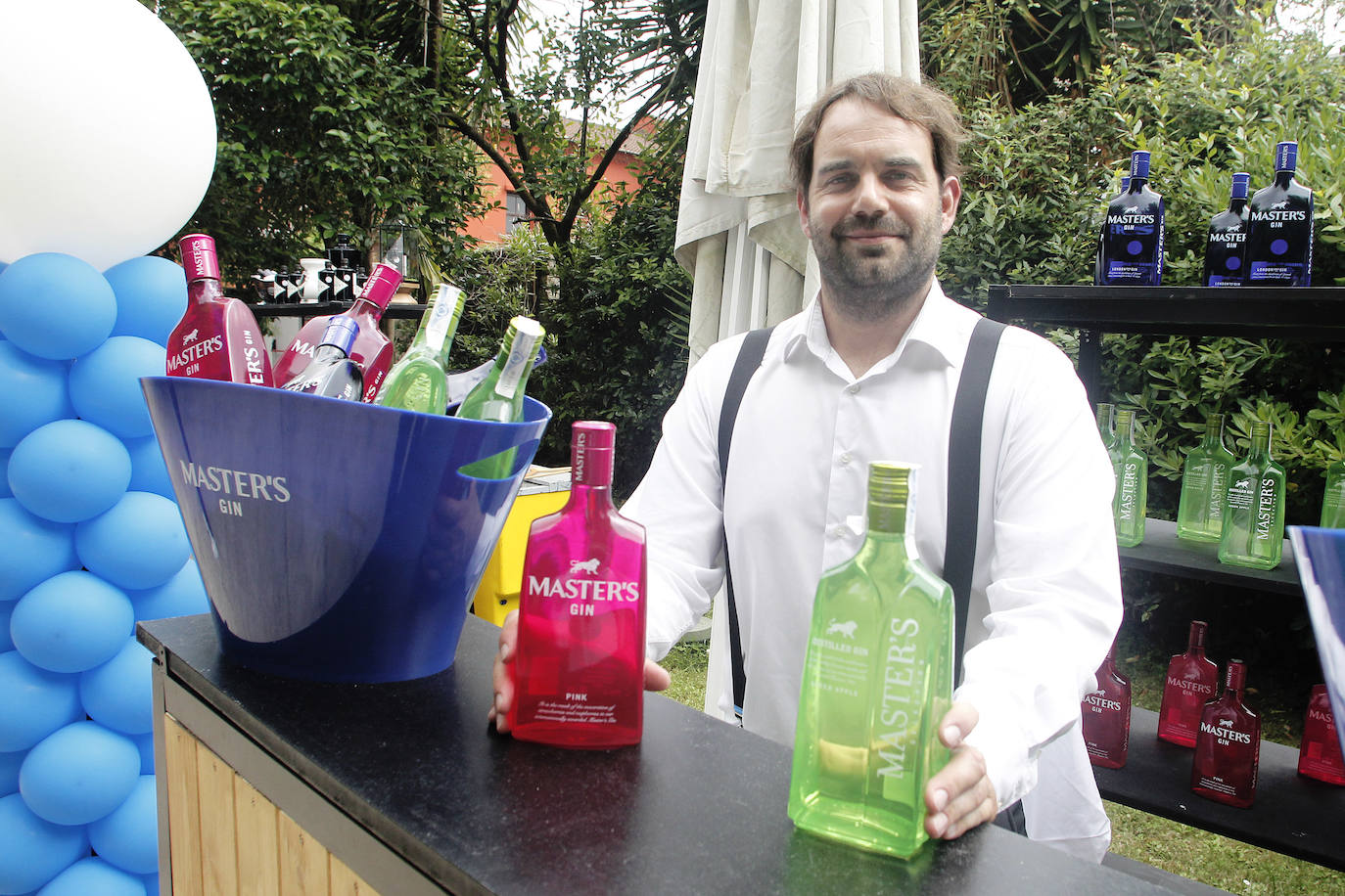 Fotos: Tragos de colores en Gin Planet y fiestas en Las Delicias de Somió