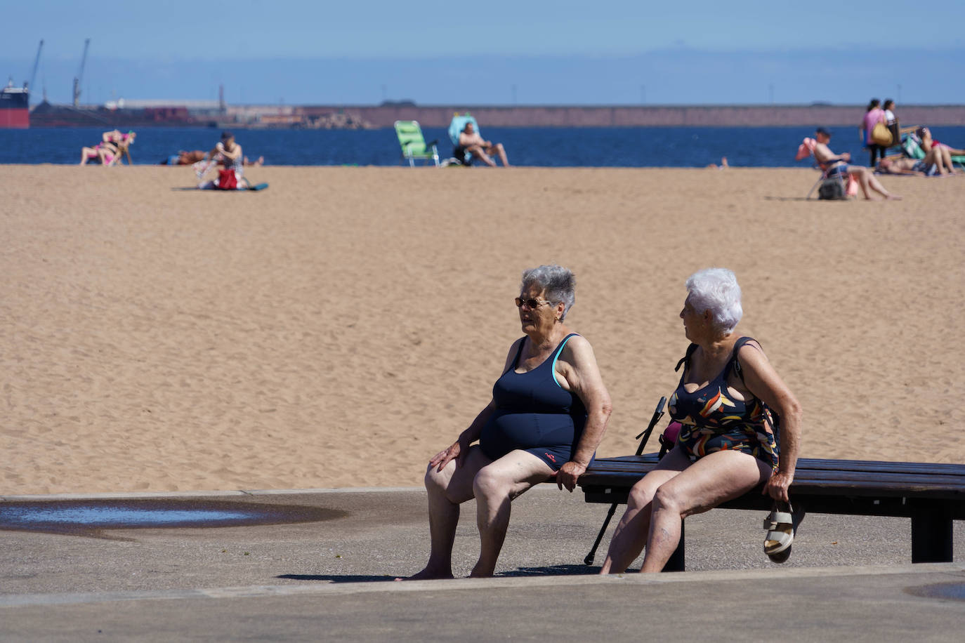 Fotos: Asturias disfruta del verano: playas y piscinas para aliviar el calor