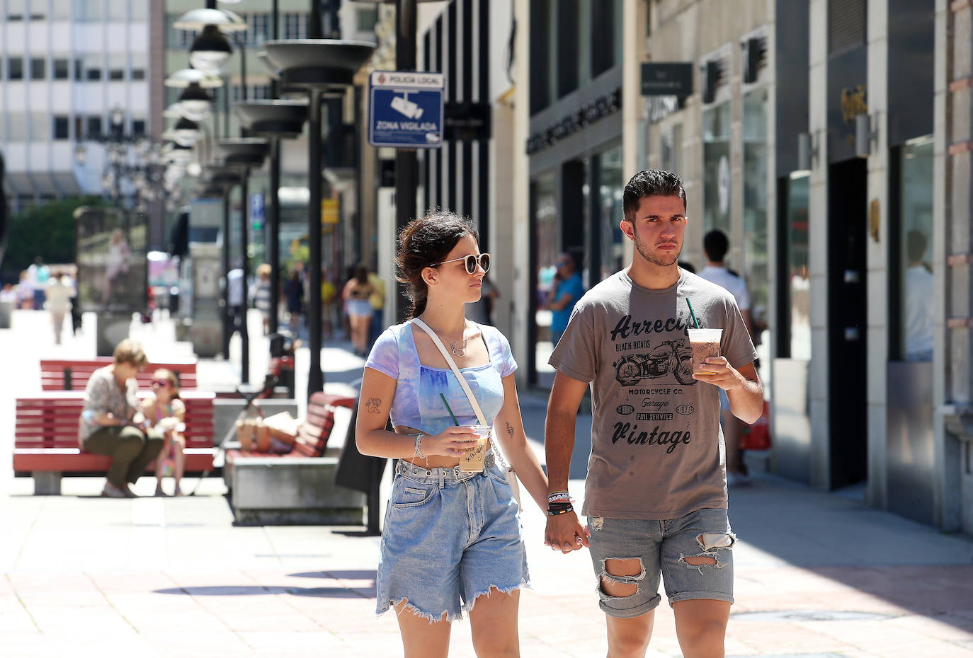 Fotos: Asturias disfruta del verano: playas y piscinas para aliviar el calor