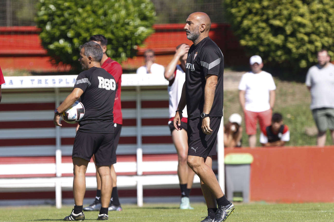 Fotos: El Sporting afronta la segunda sesión de entrenamiento de la pretemporada