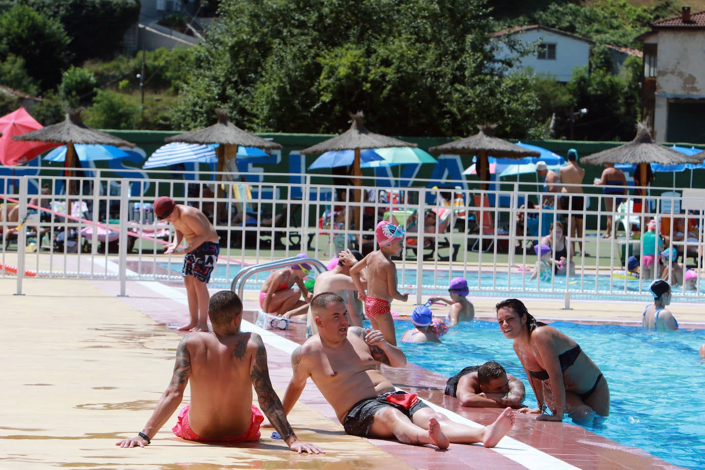 Fotos: Así afrontan el calor los asturianos