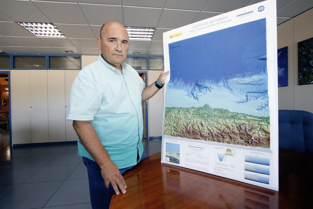 El biólogo Javier Cristobo. 