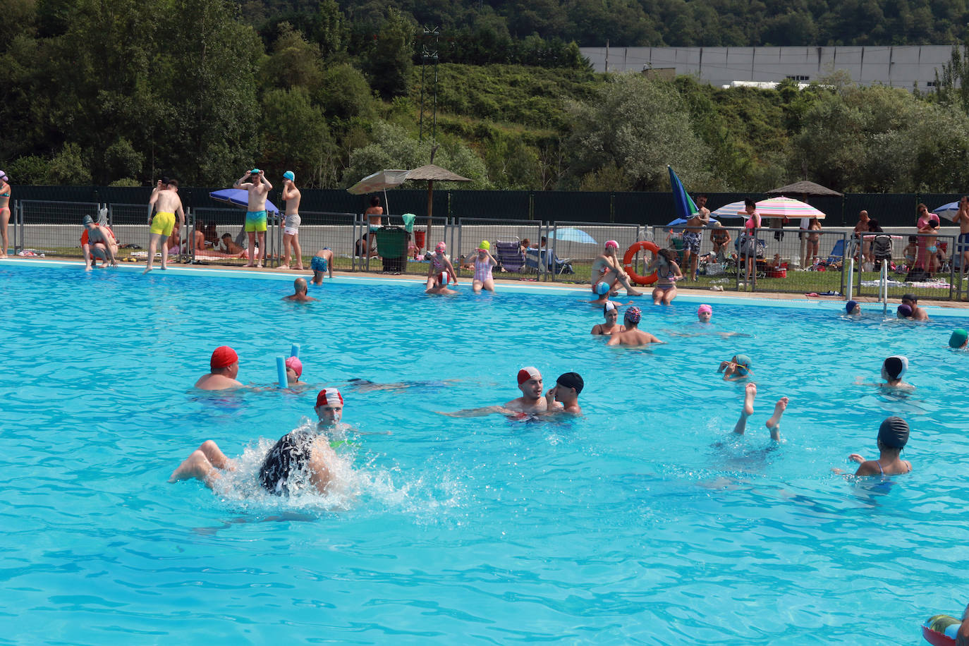 Fotos: El calor no da tregua a Asturias