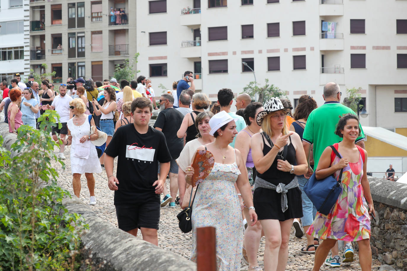 Fotos: A remojo para mitigar el calor en Asturias