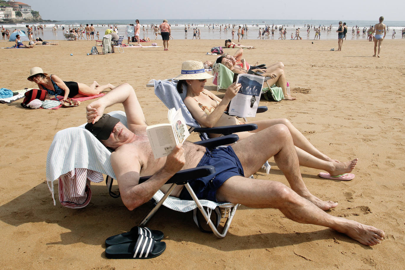 Fotos: A remojo para mitigar el calor en Asturias