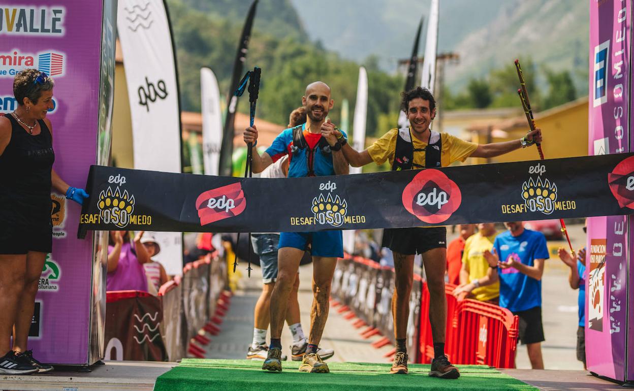 Alberto Fernández y Pedro Calderón 