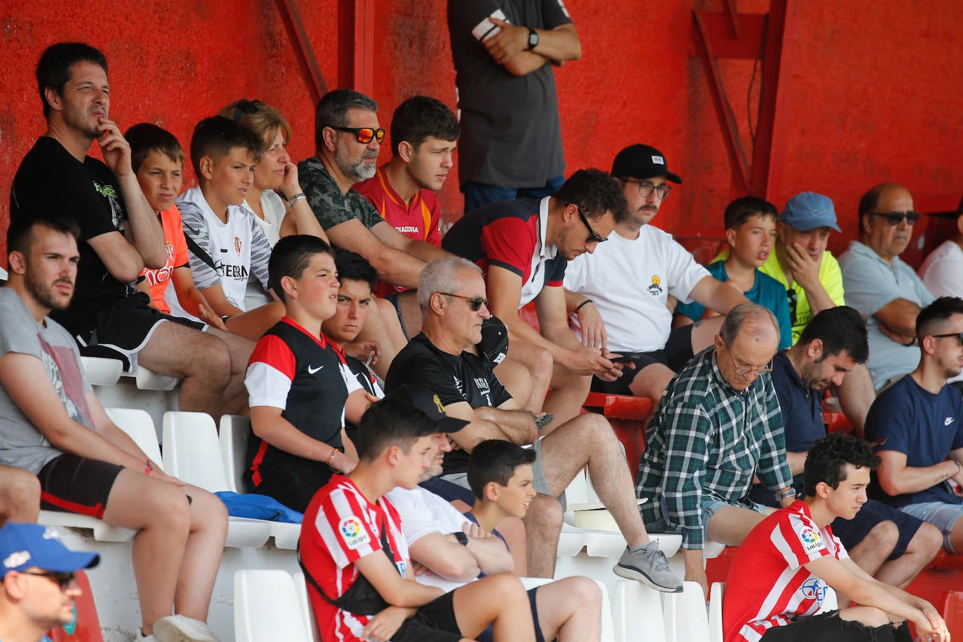 Fotos del Sporting: Partidillo de entrenamiento con mucha expectación