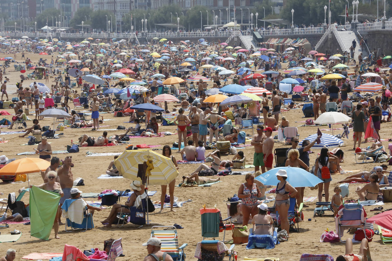 Fotos: Así vive Asturias el día más caluroso del año