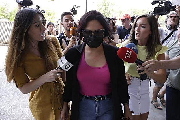 Las contradicciones provocaron la investigación de la cuidadora de Isabel Suárez