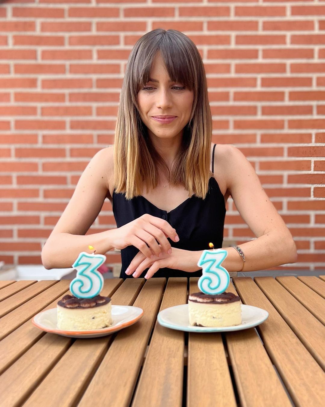 El mes pasado cumplió 33 años. 