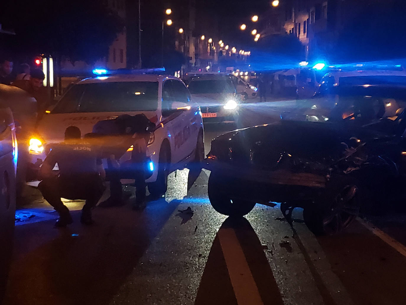 Fotos: Impresionante persecución policial en Gijón