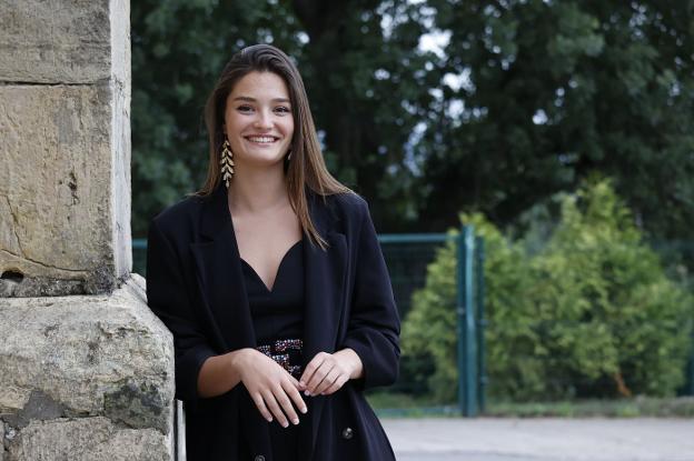 Catherine del Rivero en la ermita de La Luz, uno de sus lugares favoritos. 