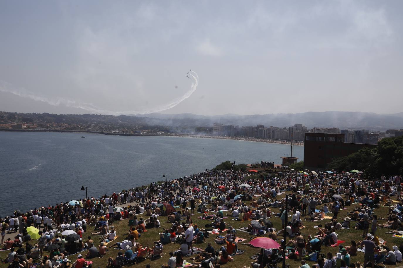 Fotos: Multitudinario y espectacular Festival Aéreo de Gijón