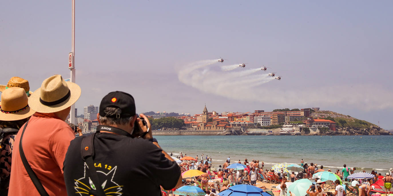 Fotos: Multitudinario y espectacular Festival Aéreo de Gijón