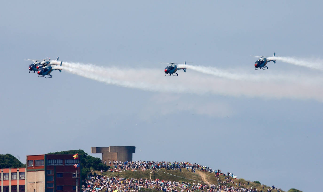Fotos: Multitudinario y espectacular Festival Aéreo de Gijón
