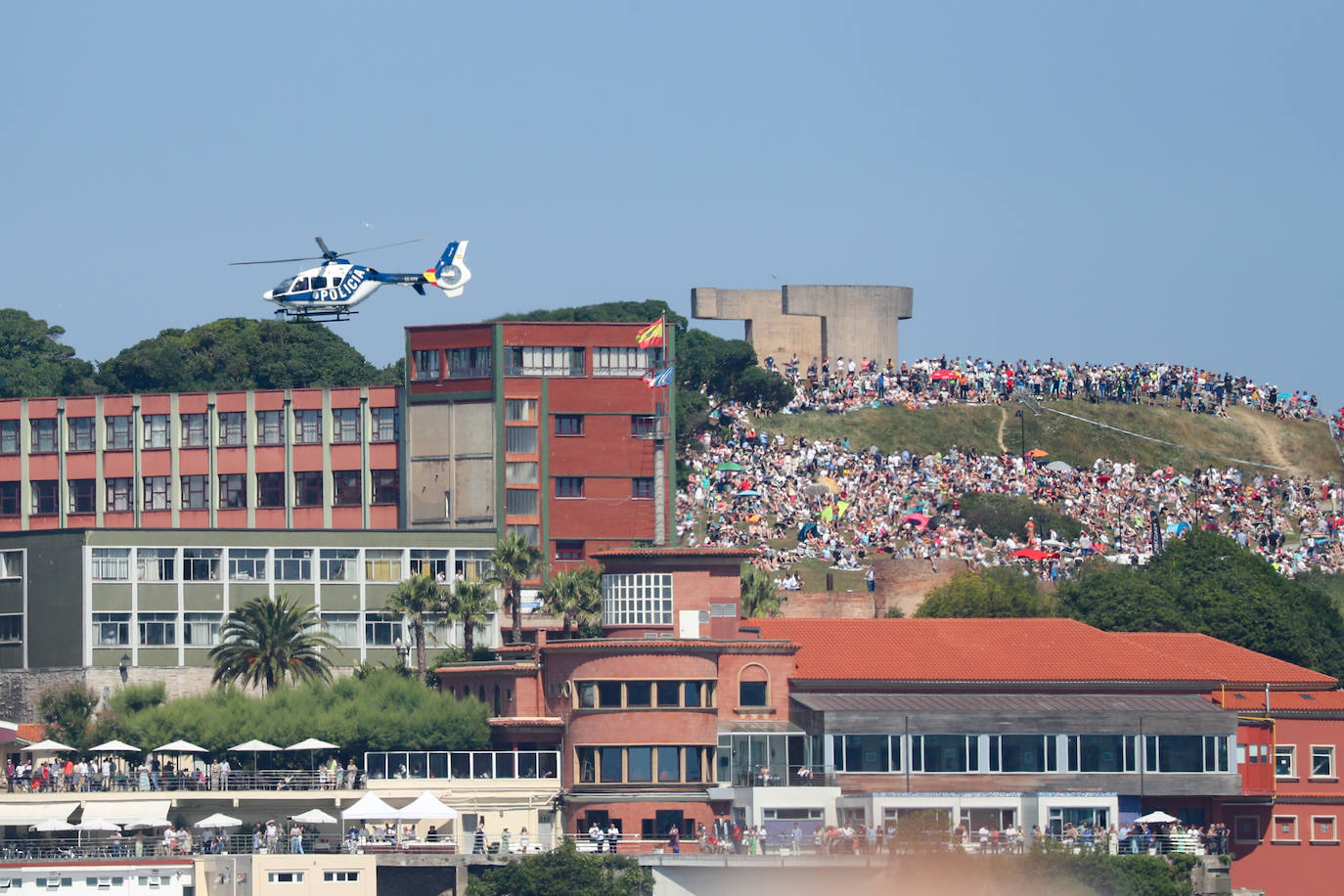Fotos: Multitudinario y espectacular Festival Aéreo de Gijón