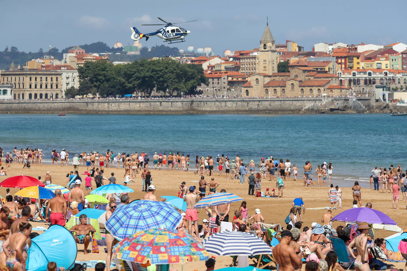 Fotos: Multitudinario y espectacular Festival Aéreo de Gijón