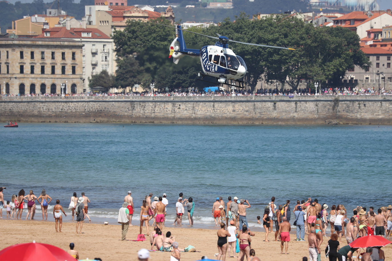 Fotos: Multitudinario y espectacular Festival Aéreo de Gijón