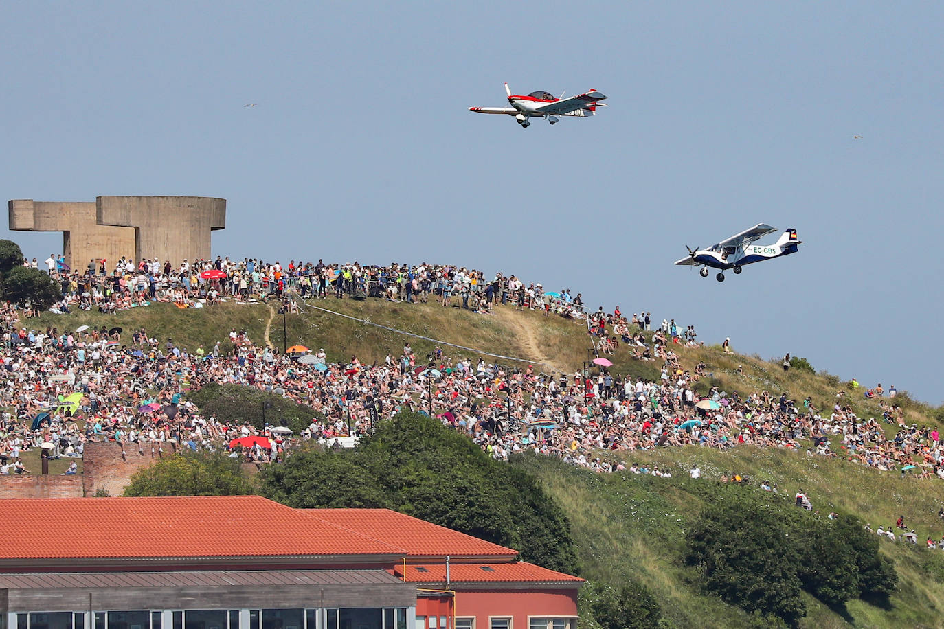 Fotos: Multitudinario y espectacular Festival Aéreo de Gijón