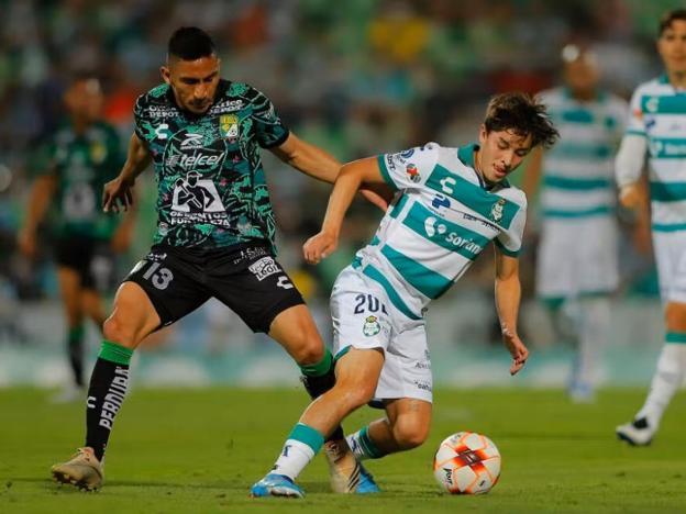 El mexicano Jordán Carrillo se suma al Sporting