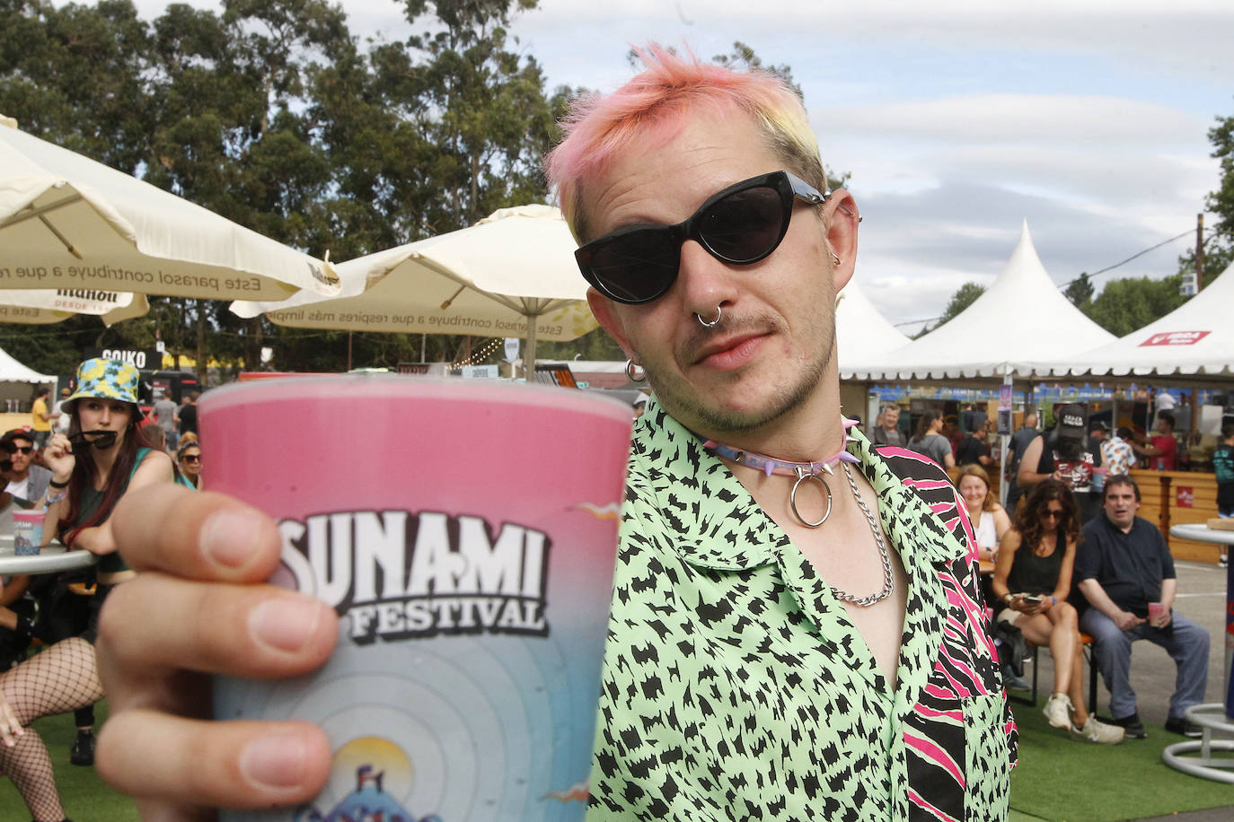 Fotos: Tsunami de punk, rock sol y calor