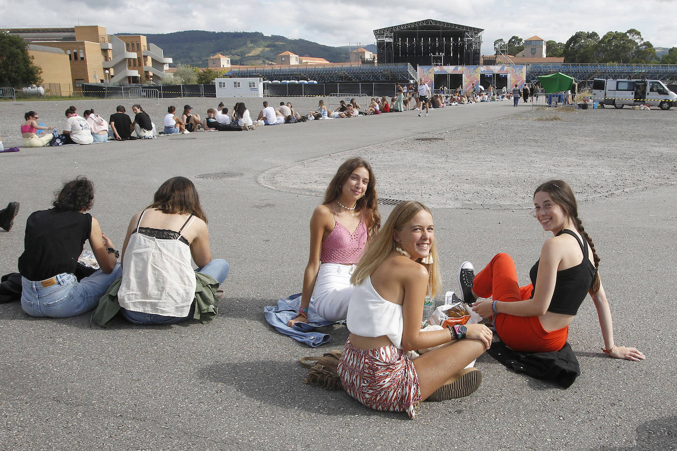 Fotos: Largas colas desde primera hora de la mañana para ver a Dani Martín en concierto