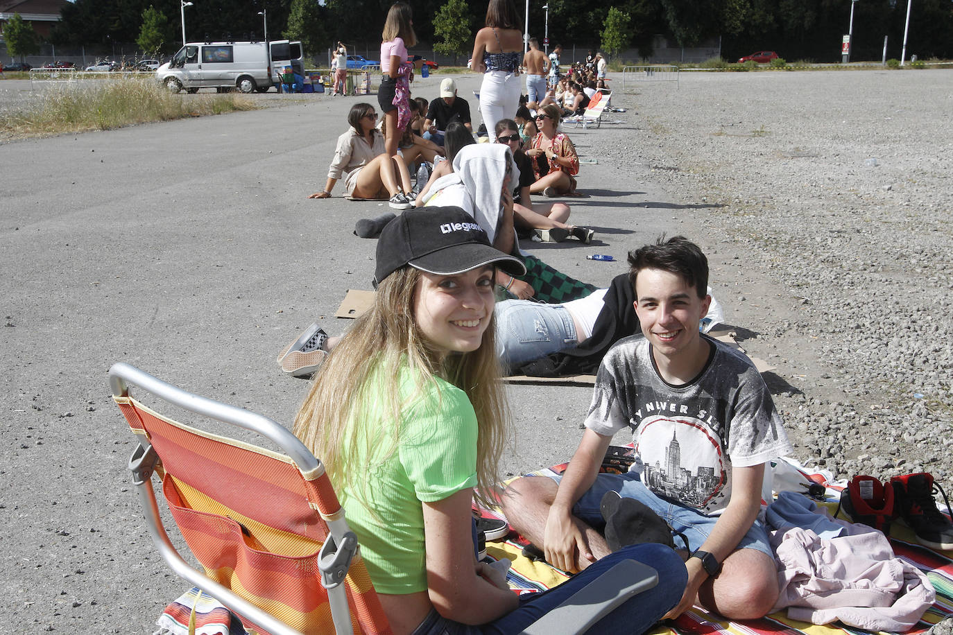 Fotos: Largas colas desde primera hora de la mañana para ver a Dani Martín en concierto