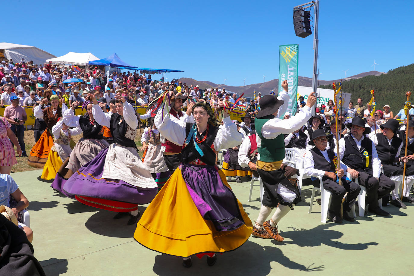 Fotos: Julio Fernández y Sonia Areces se dan el &#039;sí quiero&#039; en la boda vaqueira de Aristébano