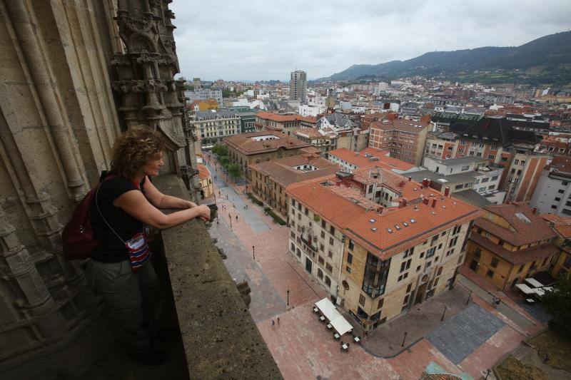 Fotos: La torre de la Catedral de Oviedo abre sus puertas tras su rehabilitación