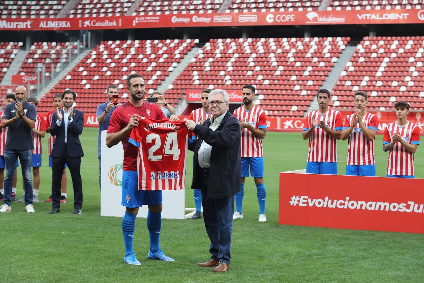 Fotos: Búscate en la presentación de los últimos fichajes del Sporting