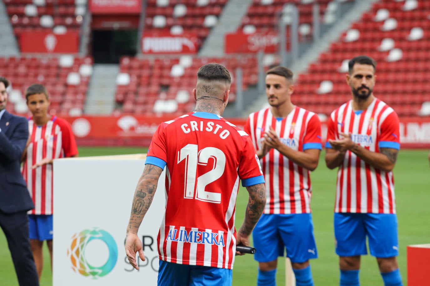 Fotos: Búscate en la presentación de los últimos fichajes del Sporting