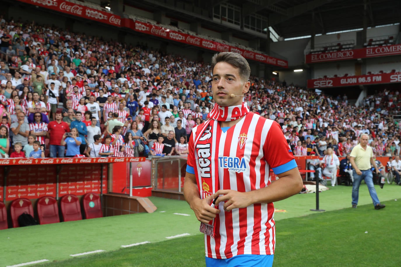 Fotos: Búscate en la presentación de los últimos fichajes del Sporting