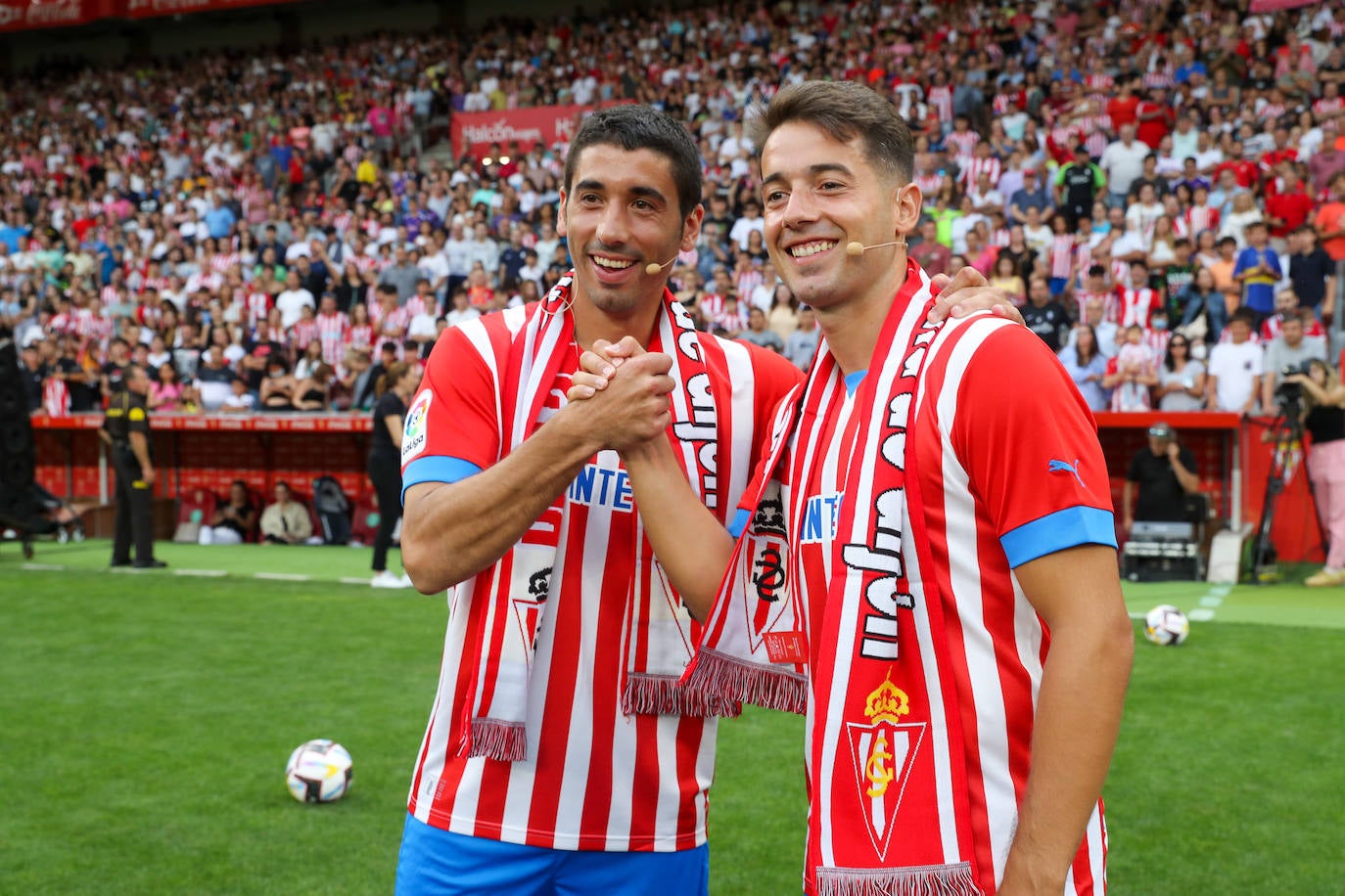 Fotos: Búscate en la presentación de los últimos fichajes del Sporting