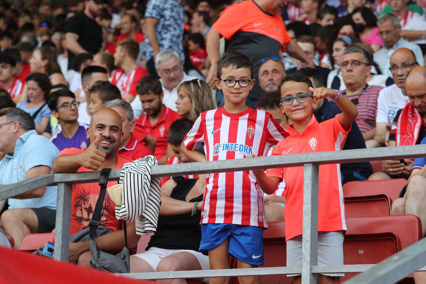 Fotos: Búscate en la presentación de los últimos fichajes del Sporting