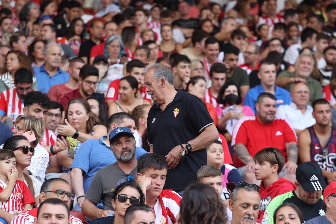 Fotos: Búscate en la presentación de los últimos fichajes del Sporting