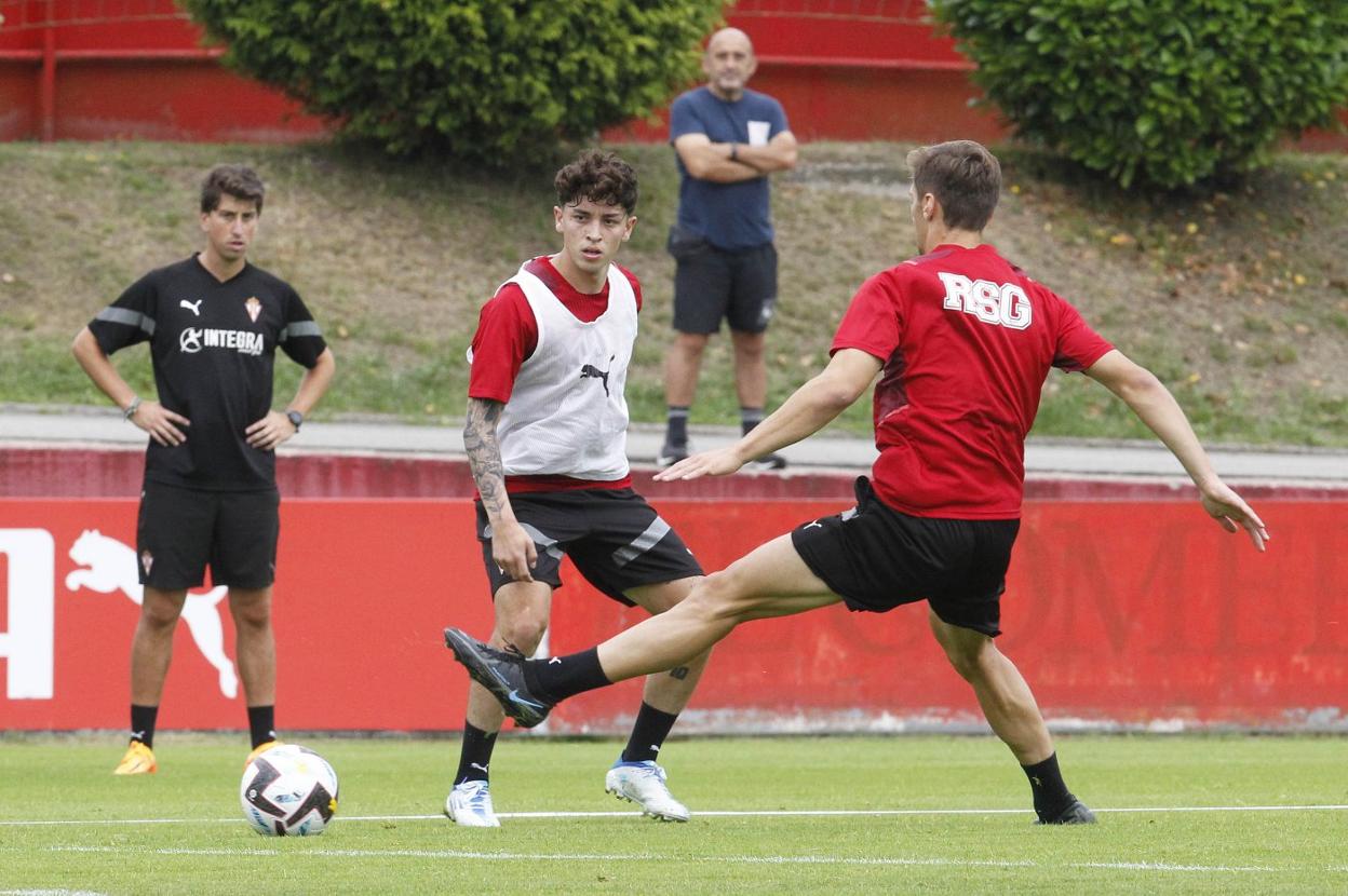 Jordán Carrillo, en su primer entrenamiento con el equipo. 