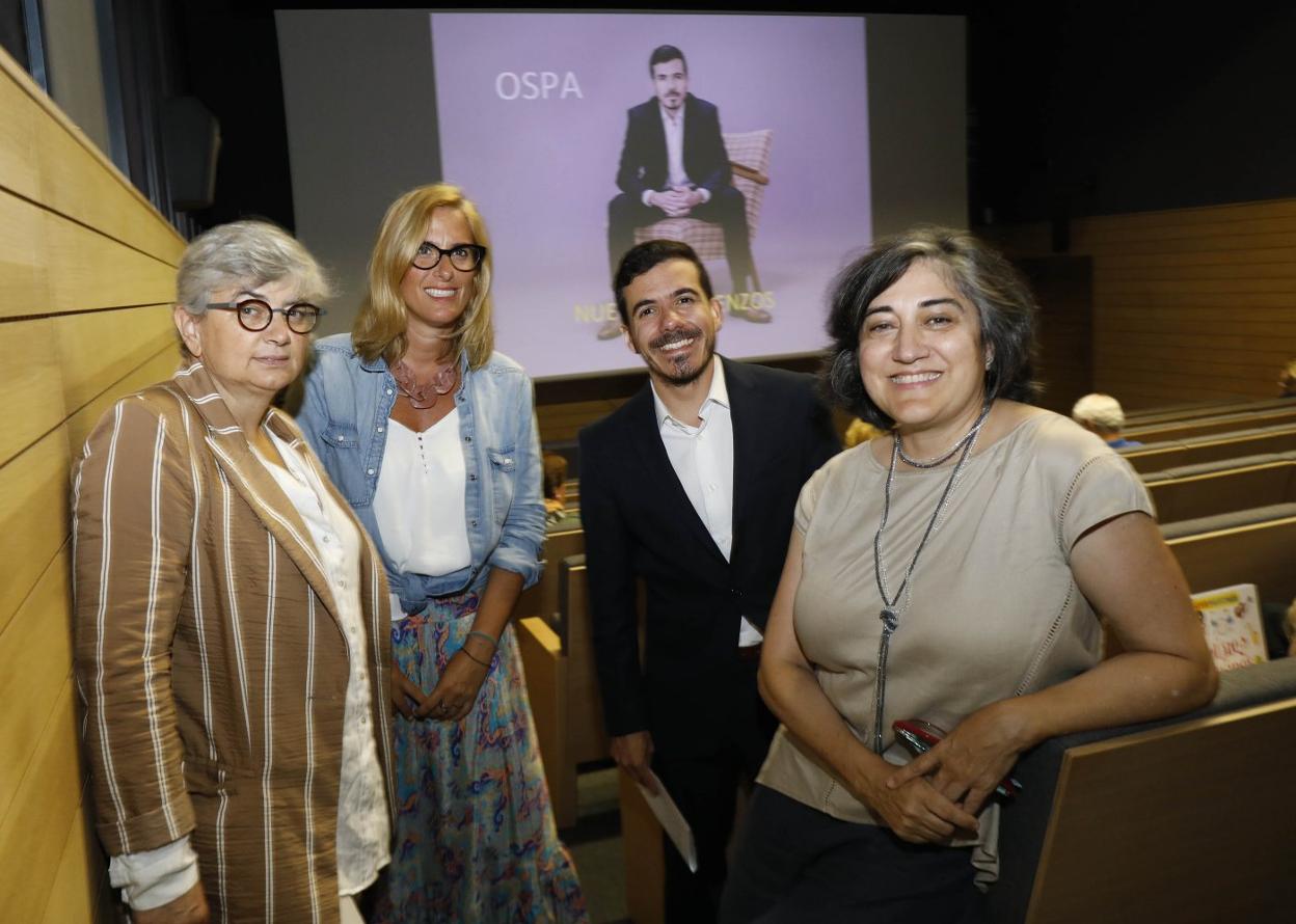 Ana González, Lara Martínez, Nuno Coelho y Ana Mateo. 