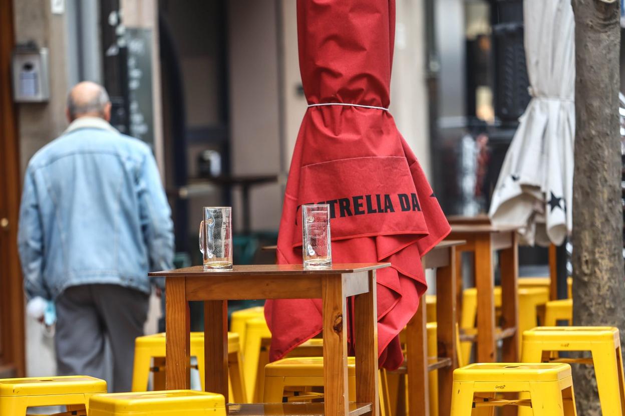 La hostelería es uno de los sectores a los que más perjudicarán las nuevas medidas del plan de ahorro del Gobierno. 