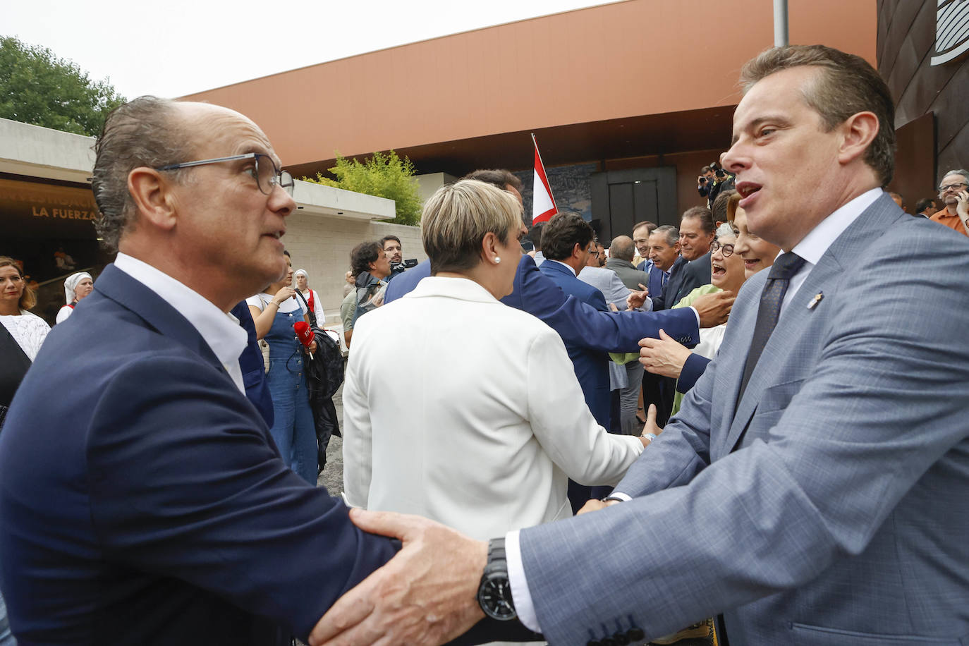 Fotos: Inaugurada una Feria de Muestras que pone «lo mejor de Asturias en el escaparate»