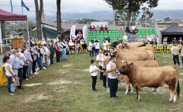 PUBLIRREPORTAJE: Feria agroalimentaria de productos ecológicos de Asturias y exposición mercado de vacuno