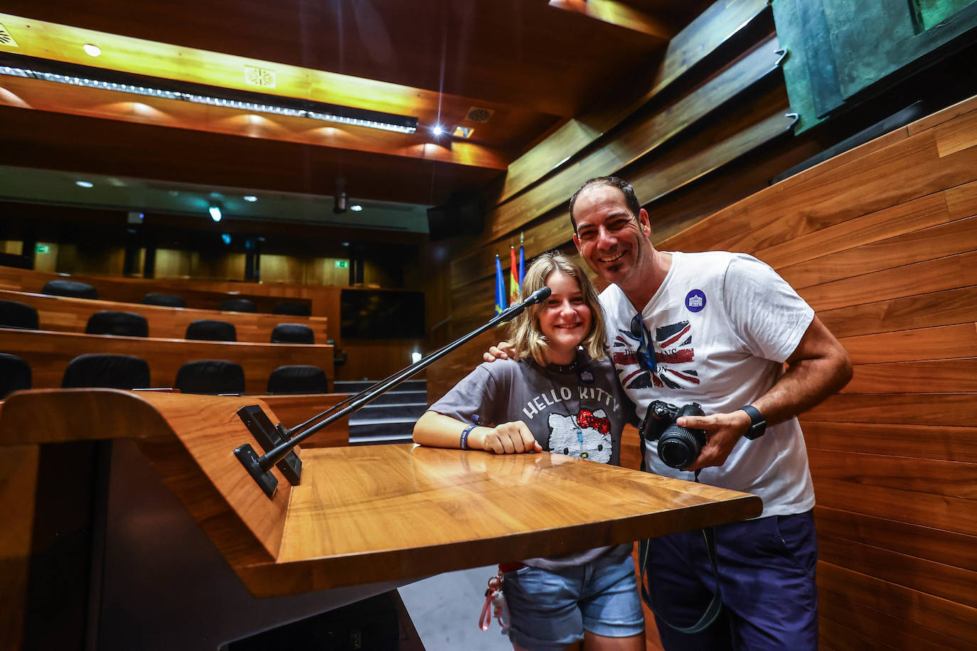 Fotos: Casi 300 personas visitan la Junta General del Principado