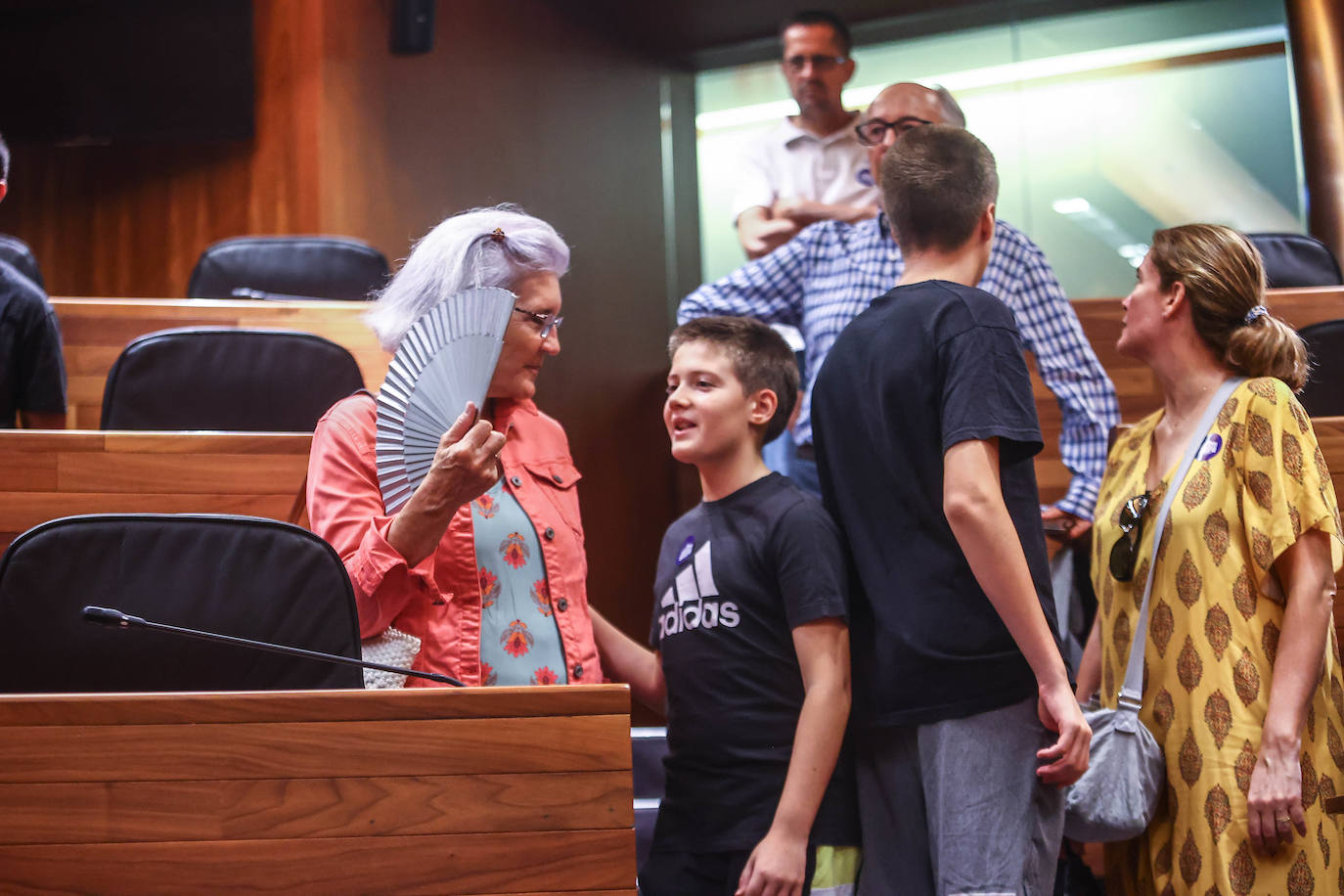 Fotos: Casi 300 personas visitan la Junta General del Principado