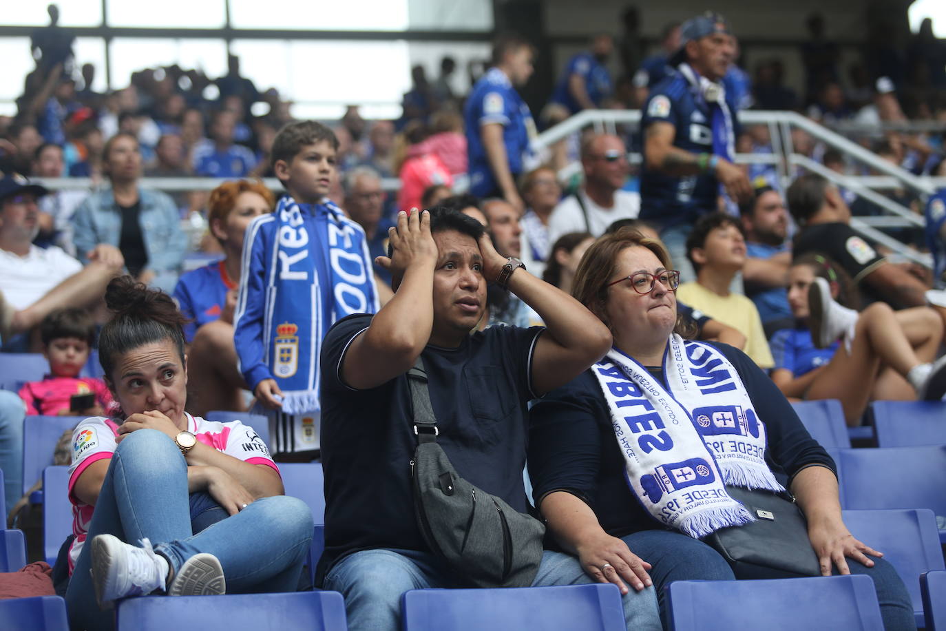 Fotos: ¿Estuviste en el Real Oviedo - Andorra? ¡Búscate en el Tartiere!