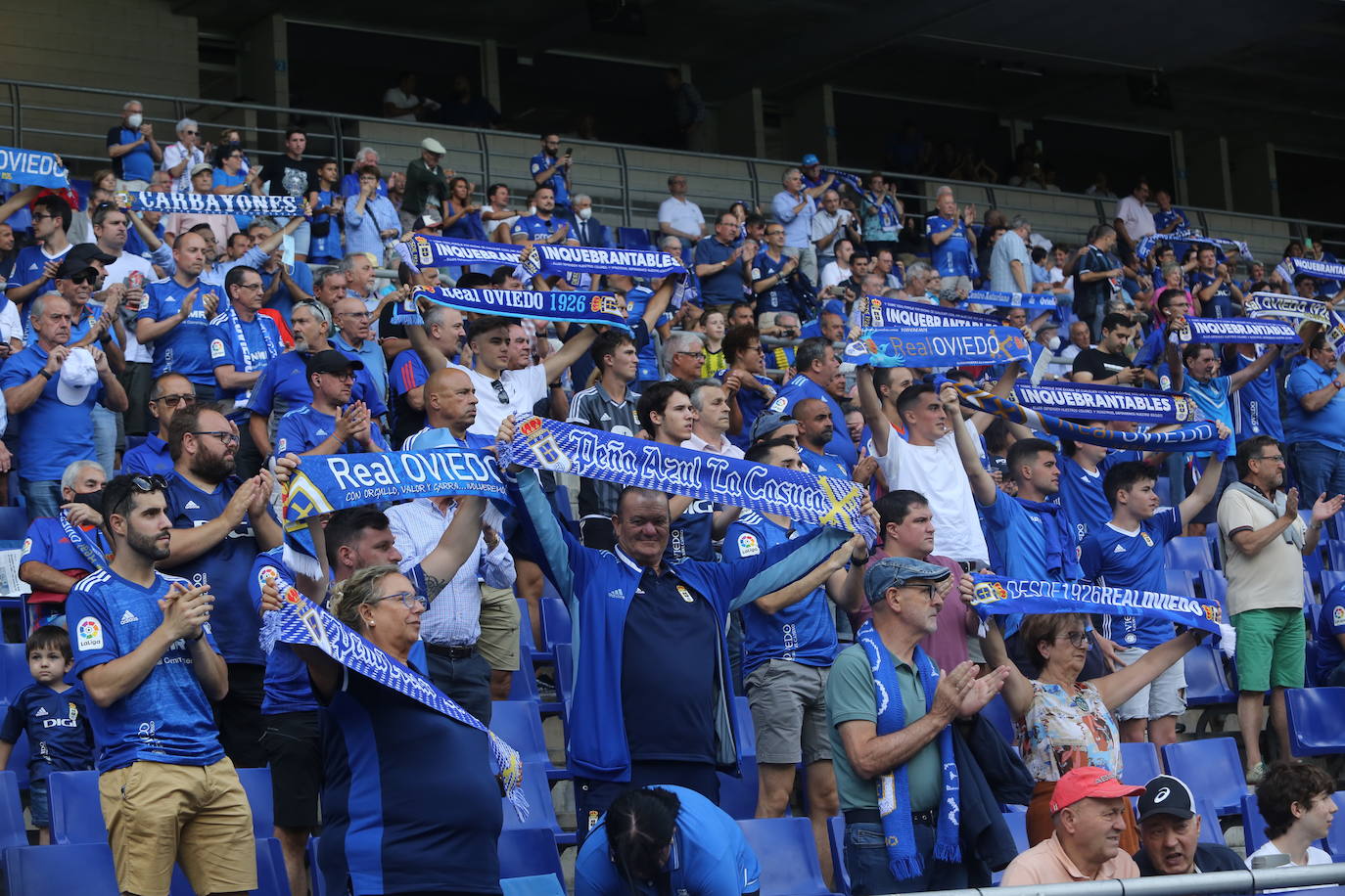 Fotos: ¿Estuviste en el Real Oviedo - Andorra? ¡Búscate en el Tartiere!