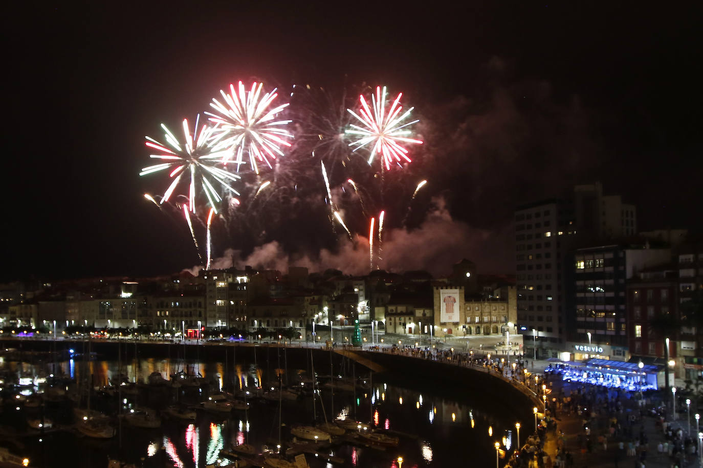 Fotos: Los Fuegos de Gijón