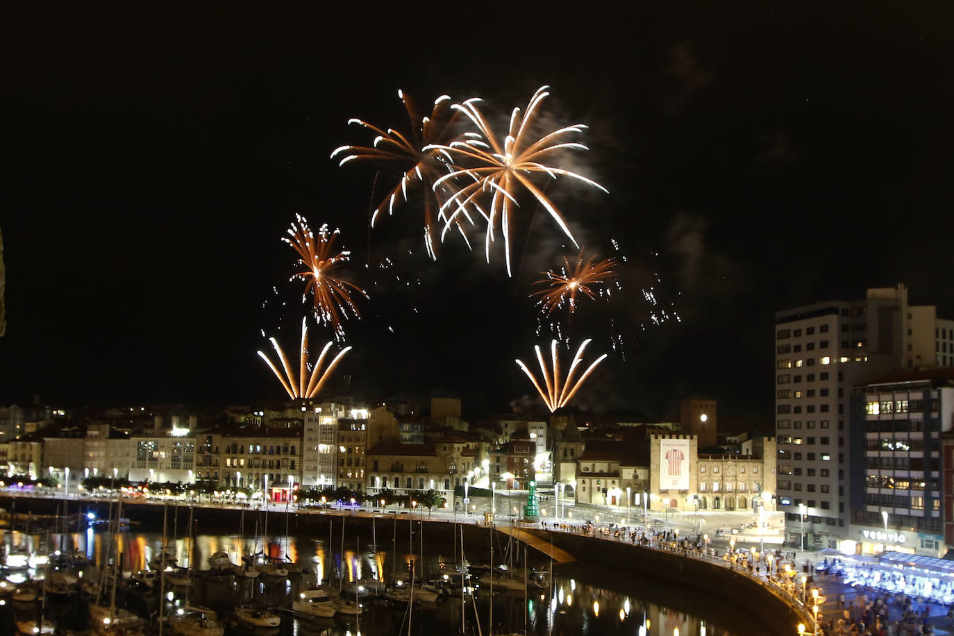 Fotos: Los Fuegos de Gijón