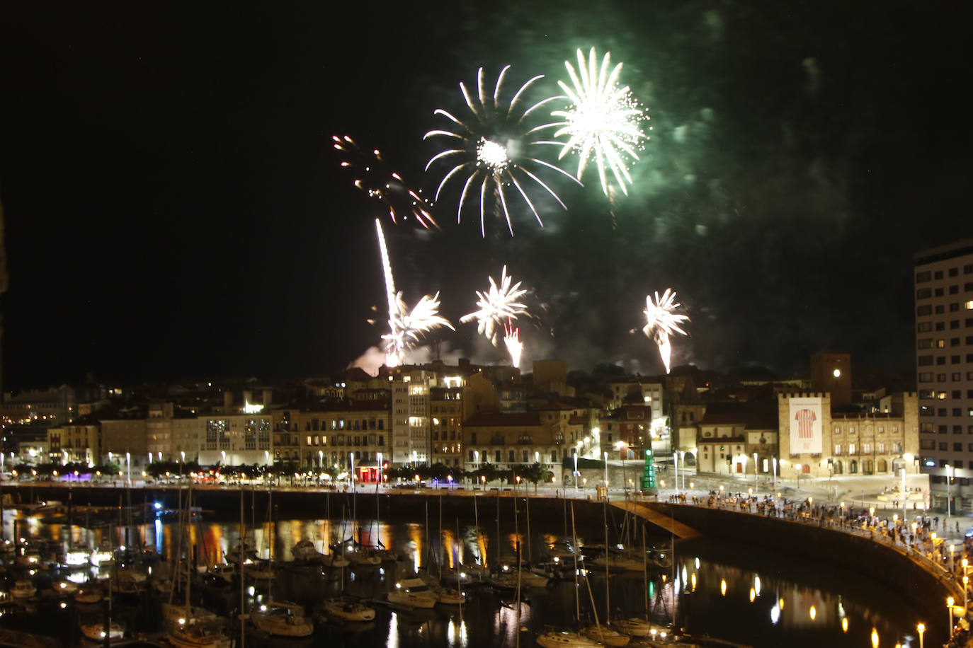 Fotos: Los Fuegos de Gijón