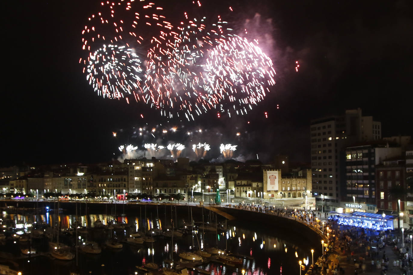 Fotos: Los Fuegos de Gijón