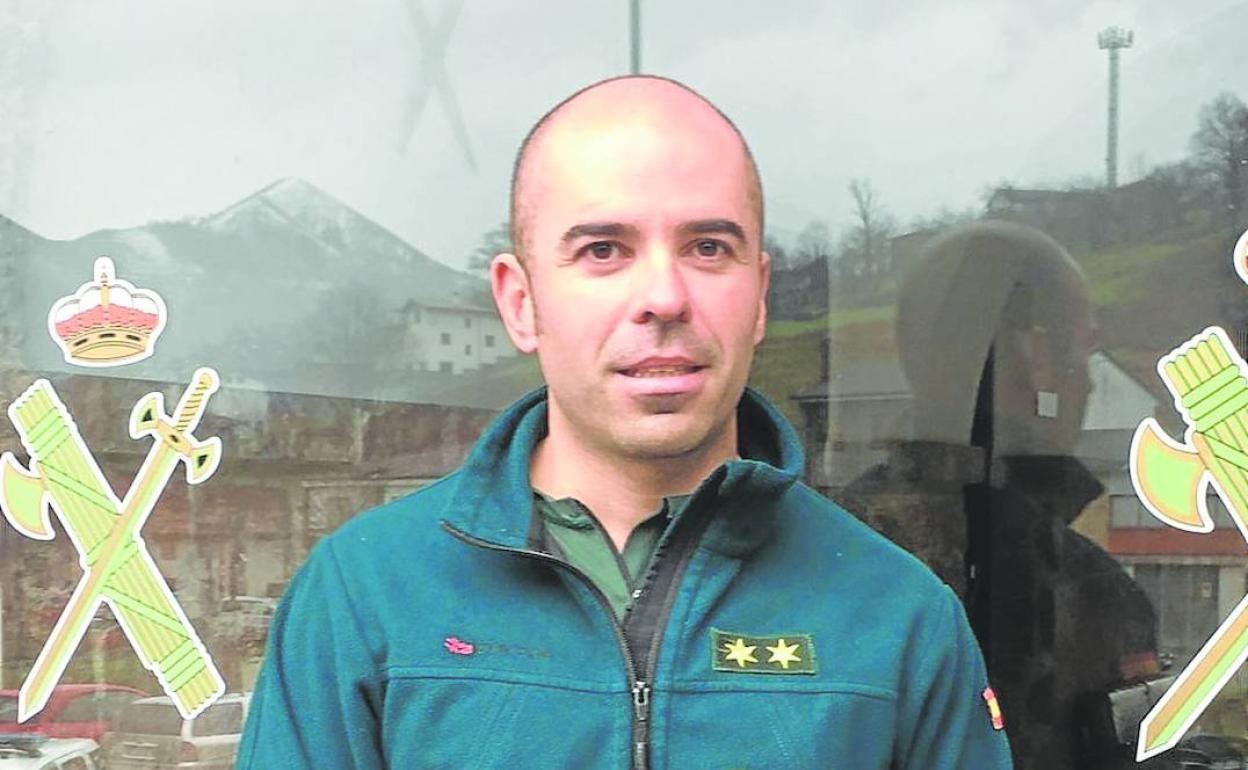 El teniente jefe del Grupo de Rescate e Intervención de Montaña de Cangas de Onís, Pablo Villabrille.